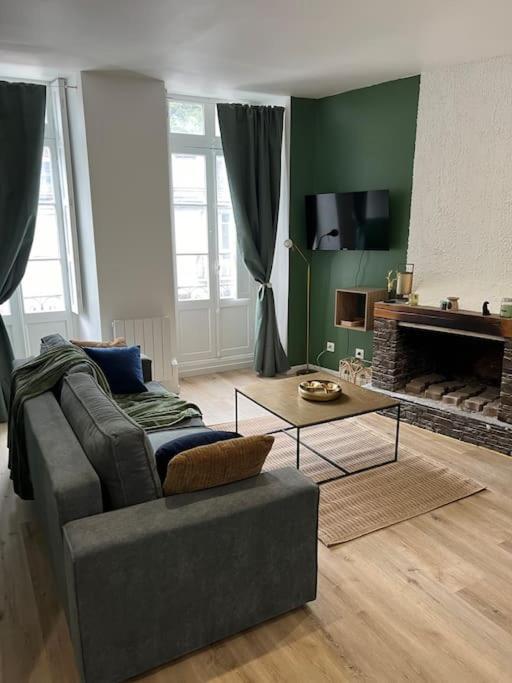 Le Chaleureux Luchonnais Apartamento Bagnères-de-Luchon Exterior foto